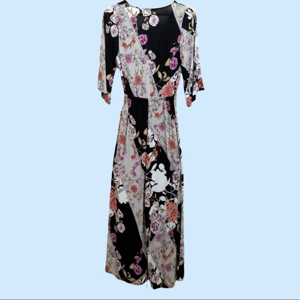 Jaase Black Floral Wide leg Deep V-neck Tie Waist Jumpsuit - Picture 2 of 16